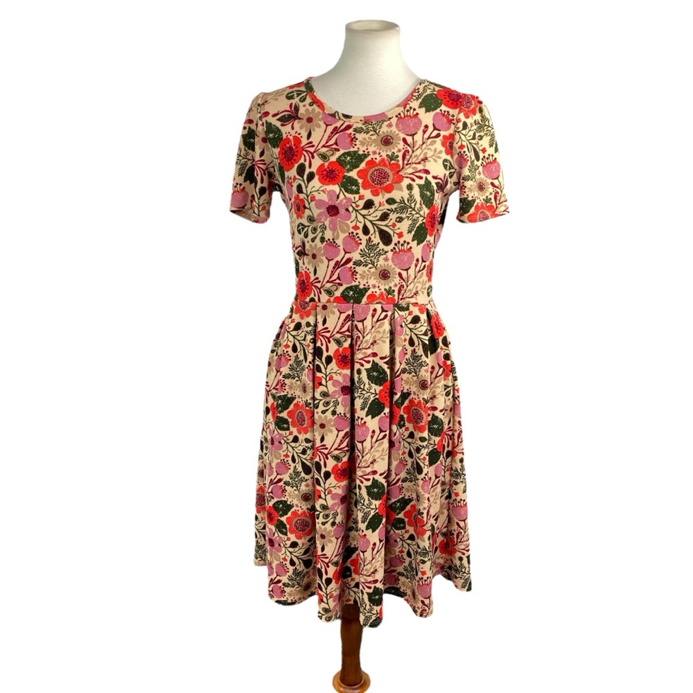 Woman’s Lularoe floral dress size M